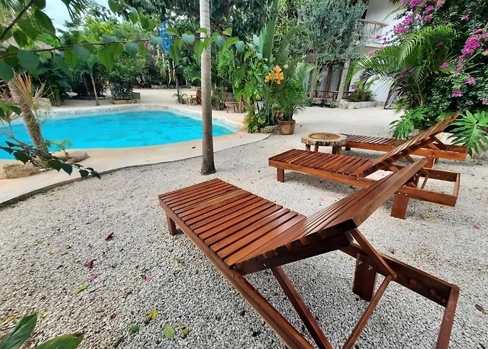 Aldea Balam Hotel 3*
