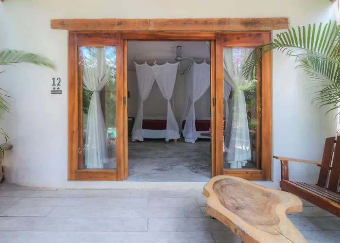 Hotel Aldea Balam 3*